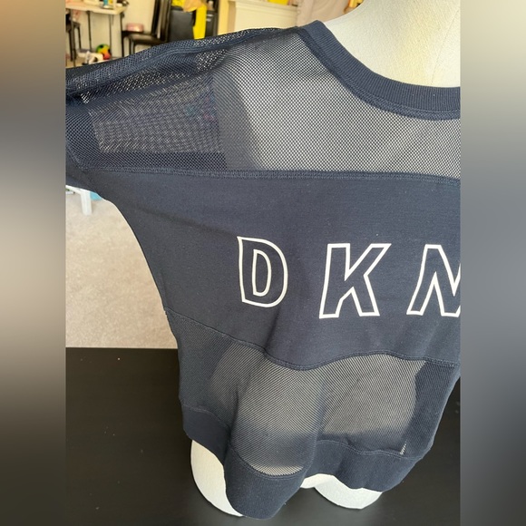 Sport honeycomb mesh top,oversize style top, DKNY stylish sport breathable top. - Picture 3 of 12